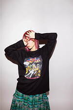 キャンディ ストリッパー×LiSA、アルバムの世界観を表現したロンTや星柄ニットフーディー｜写真11