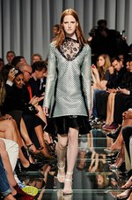 ルイ・ヴィトンがクルーズ・コレクションを発表 ‐ 初のランウェイショーはモナコで開催｜写真28