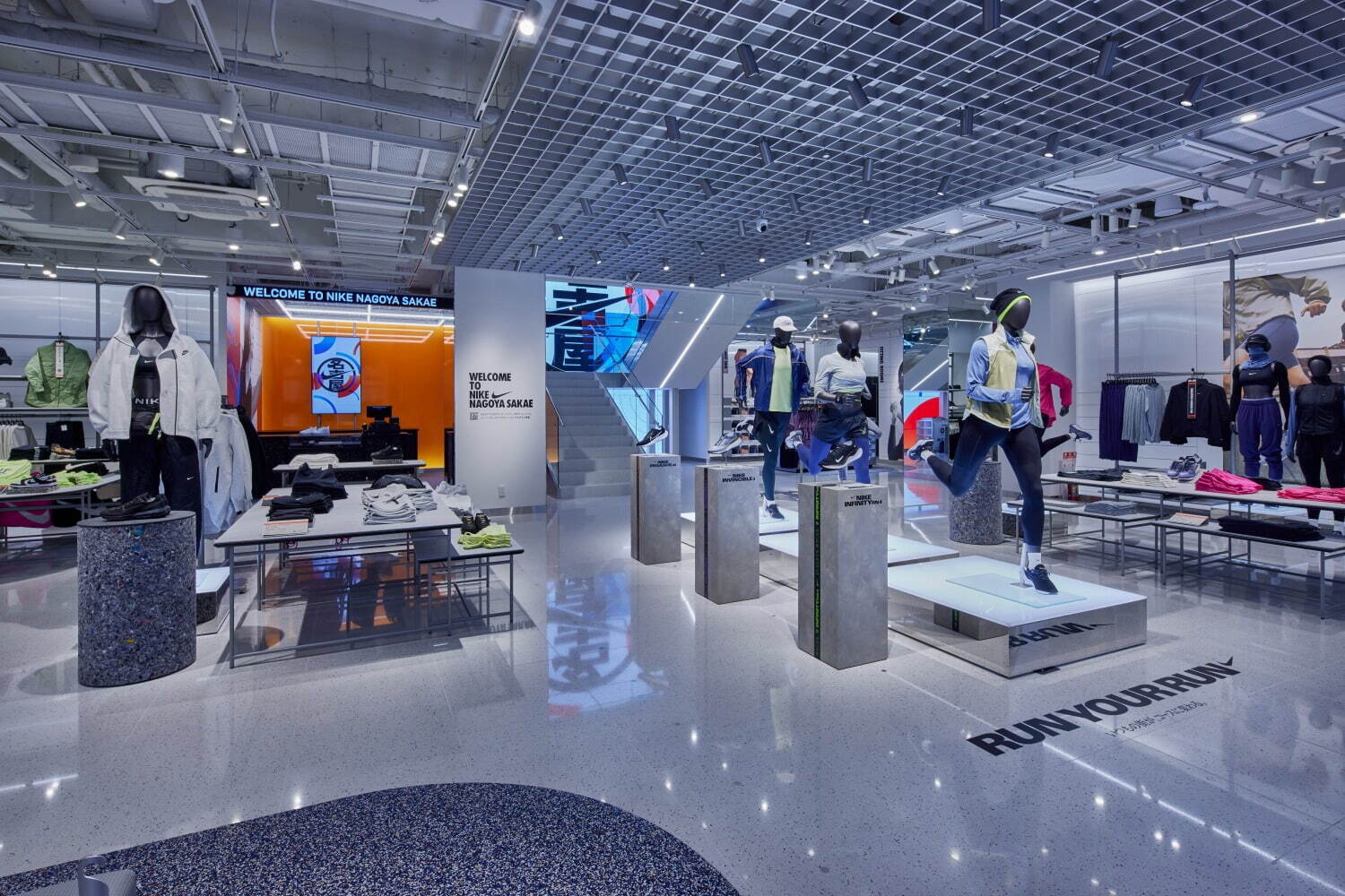 ナイキ(NIKE) ナイキ名古屋栄 ナイキ ライズ｜写真2