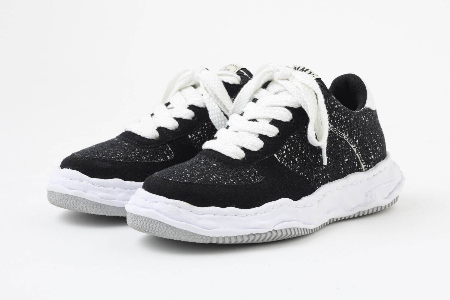 EMBROIDERY WAYNE LOW-TOP SNEAKER 46,200円