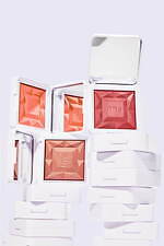 アールエムエス ビューティー23年冬コスメ、“ジェルのようにうるおう”艶感チークに新3色｜写真2