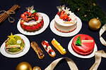 アンダーズ 東京23年クリスマスケーキ、真っ赤な苺ムースケーキや“ツリー風”ピスタチオモンブラン｜写真1