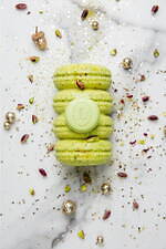 ラデュレの“マカロン風”クリスマスケーキ、ローズ×フランボワーズ×ライチやピスタチオフレーバー｜写真4