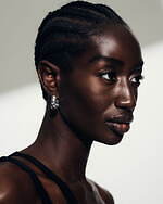 トムウッド“波の動き”に着想した新作ジュエリー、波紋や牡蠣の曲線をリング・ピアス・ブレスレットに｜写真24