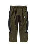 ブラック アイ パッチ×FAF、コラボロゴTシャツや“取扱注意”のトラックジャケット｜写真11