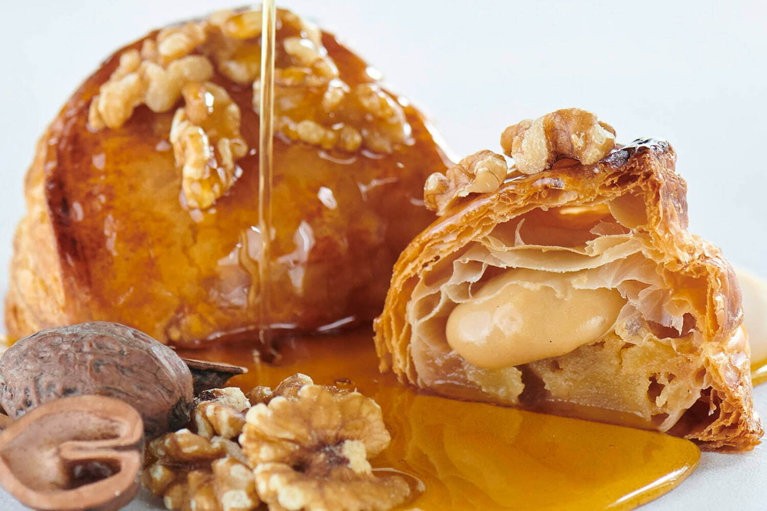 RINGOの秋冬限定「焼きたてカスタードアップルパイ メープルウォールナッツ」濃厚モンブランパイも