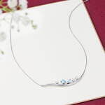 カナル 4℃23年クリスマスジュエリー、かすみ草の花束や童話“青い鳥”モチーフのピアスなど｜写真6