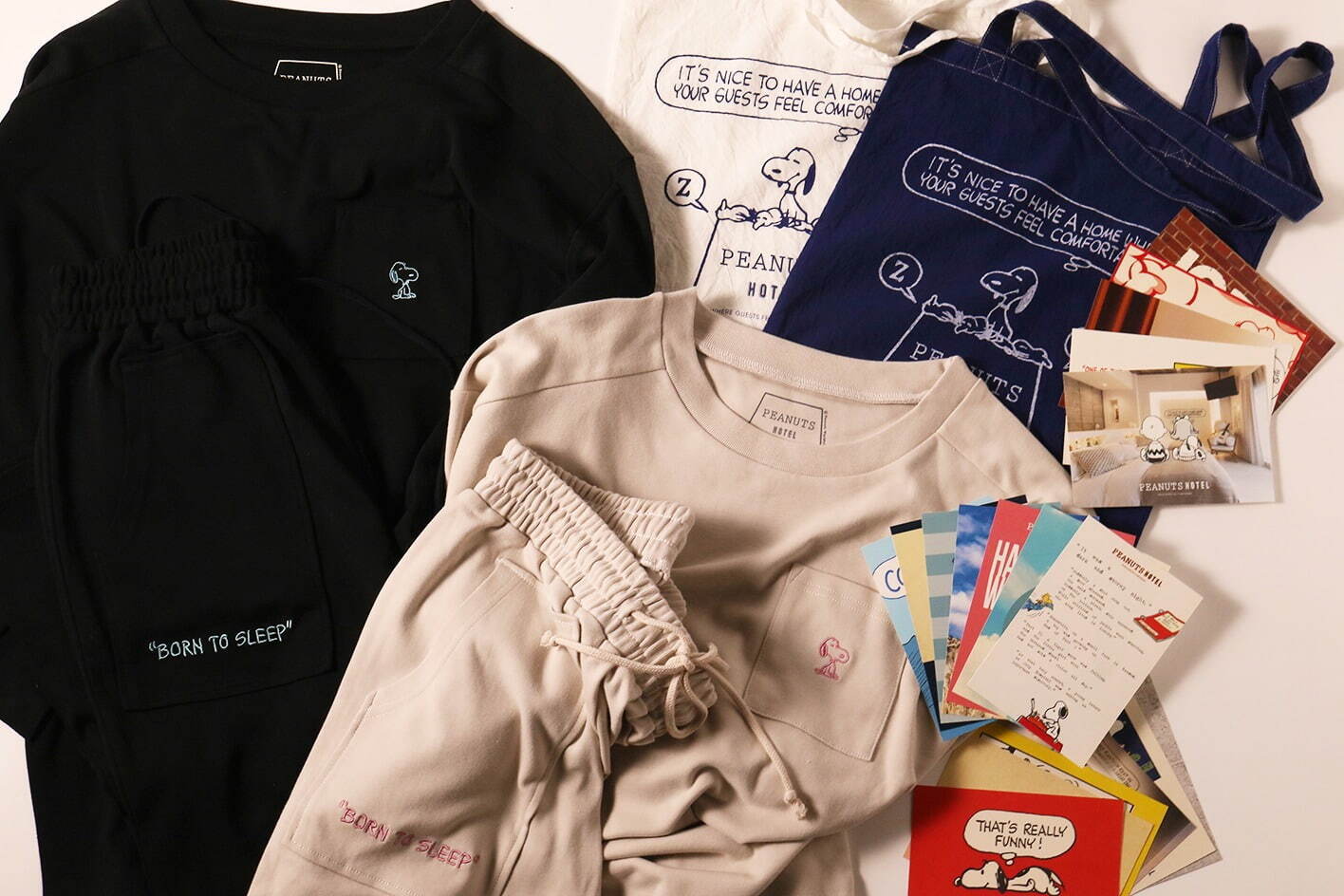 PEANUTS HOTEL」のオープン5周年を祝して、記念グッズが登場
