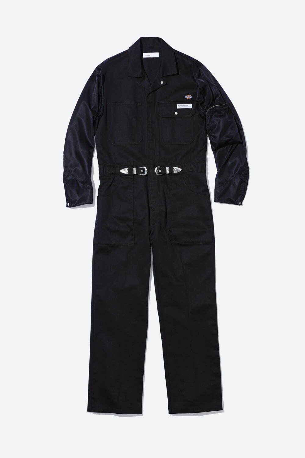 TOGA×ディッキーズのコラボ第3弾、ウェスタン調のダブルバックルベルト TOGA×ディッキーズのコラボ第3弾、ウェスタン調のダブルバックルベルト