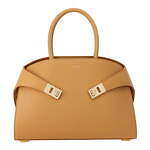 フェラガモ(Ferragamo) ハグ｜写真6