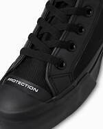 コンバース×G-SHOCKのハイカットスニーカー、“腕時計”風デザインをオールブラックで｜写真7