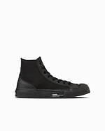 コンバース×G-SHOCKのハイカットスニーカー、“腕時計”風デザインをオールブラックで｜写真3