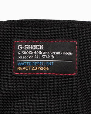 コンバース×G-SHOCKのハイカットスニーカー、“腕時計”風デザインをオールブラックで｜写真10