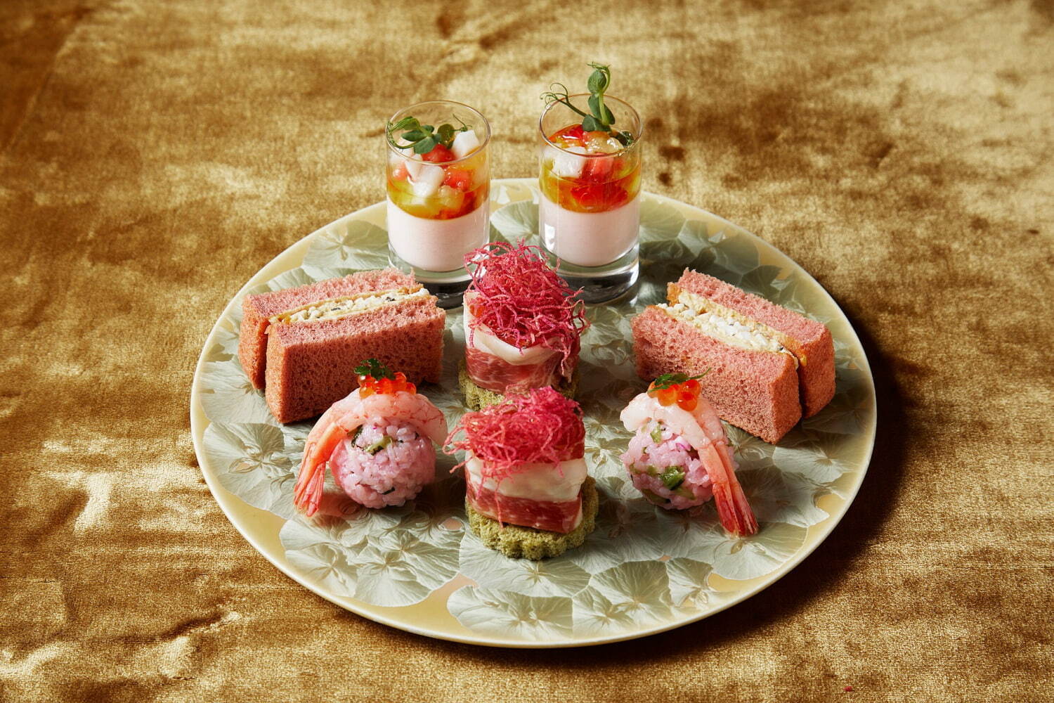 「ストロベリーアフタヌーンティー」シャングリ・ラ 東京で、国産苺の“ピンク”ショートケーキなど｜写真3