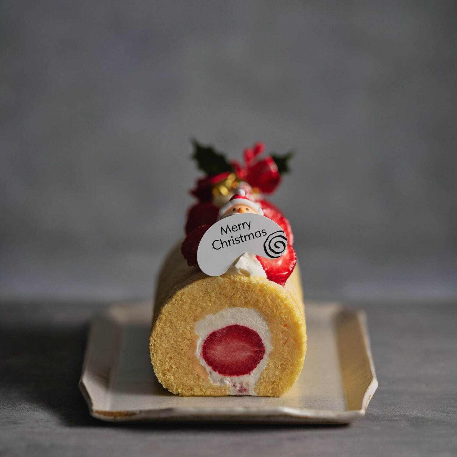 苺のクリスマスロール 11cm 3,500円 / 17cm 4,500円
