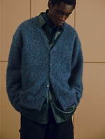 ヨーク“自然の情景”着想のジャカードニット＆チェック裏地のレザーカーコートなど、グラフペーパー限定で｜写真46