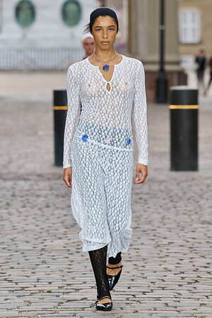 バウム ウンド ヘルガーテン(BAUM UND PFERDGARTEN) 2024年春夏ウィメンズ&メンズコレクション  - 写真8