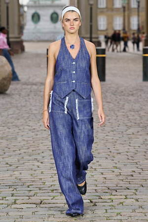 バウム ウンド ヘルガーテン(BAUM UND PFERDGARTEN) 2024年春夏ウィメンズ&メンズコレクション  - 写真9