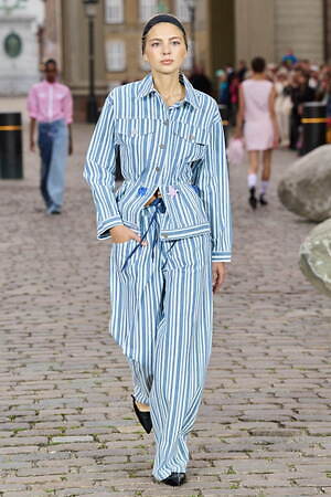 バウム ウンド ヘルガーテン(BAUM UND PFERDGARTEN) 2024年春夏ウィメンズ&メンズコレクション  - 写真10