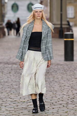 バウム ウンド ヘルガーテン(BAUM UND PFERDGARTEN) 2024年春夏ウィメンズ&メンズコレクション  - 写真24