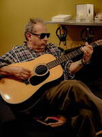 A.P.C.×ジェシカ・オグデンの刺繍ワークショップに密着、渋谷パルコ限定の新コラボスウェットも｜写真14