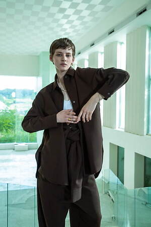 スタンバーグ(STERNBERG) 2022年秋ウィメンズ&メンズコレクション  - 写真3