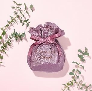 トリンプ×ニコライ・バーグマンのコラボランジェリー第2弾、“ガーデンの昼と夜”を表現したフラワー刺繍｜写真4
