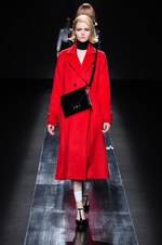 ムルーア 2014-15年秋冬コレクション ‐ 深みのあるカラーをクラシカルにまとって｜写真3