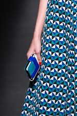 ムルーア 2014-15年秋冬コレクション ‐ 深みのあるカラーをクラシカルにまとって｜写真28