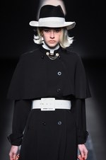 ムルーア 2014-15年秋冬コレクション ‐ 深みのあるカラーをクラシカルにまとって｜写真64