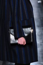 ムルーア 2014-15年秋冬コレクション ‐ 深みのあるカラーをクラシカルにまとって｜写真69