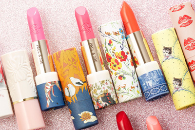 ポール ＆ ジョーの「着せ替えリップ」に新色 - ノスタルジックな動物や花柄の限定ケースも