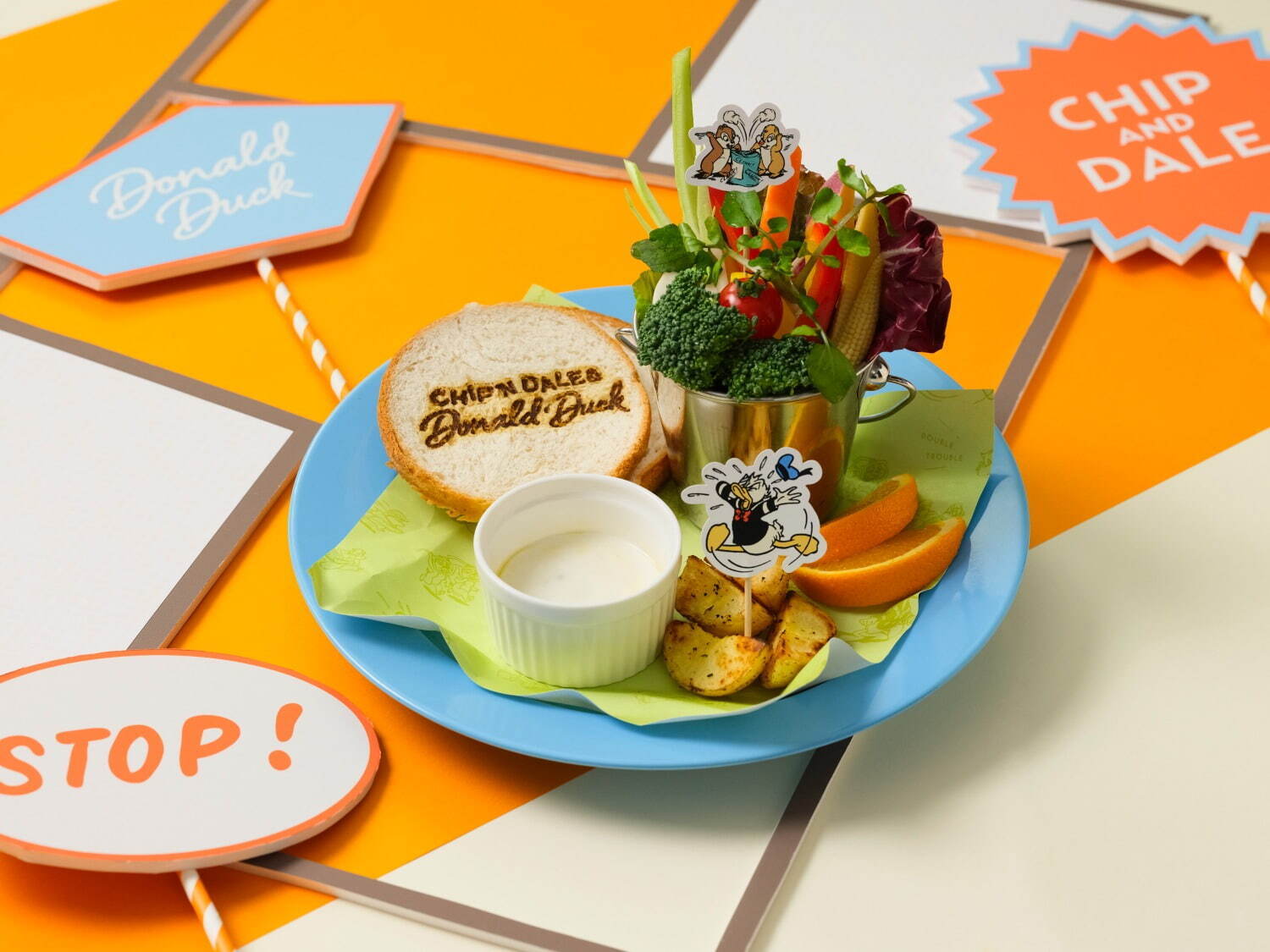 チップとデール＆ドナルドダックのスペシャルカフェが東京と大阪にオープン、限定グッズも販売｜写真3