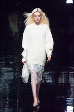 マーキュリーデュオ 2014-15年秋冬コレクション ‐ イノセントにファーをまとって｜写真15