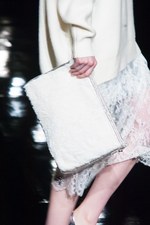 マーキュリーデュオ 2014-15年秋冬コレクション ‐ イノセントにファーをまとって｜写真17