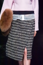 マーキュリーデュオ 2014-15年秋冬コレクション ‐ イノセントにファーをまとって｜写真38