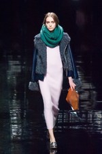 マーキュリーデュオ 2014-15年秋冬コレクション ‐ イノセントにファーをまとって｜写真46