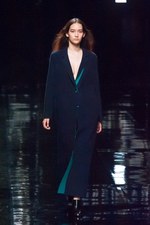 マーキュリーデュオ 2014-15年秋冬コレクション ‐ イノセントにファーをまとって｜写真64