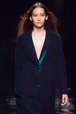 マーキュリーデュオ 2014-15年秋冬コレクション ‐ イノセントにファーをまとって｜写真65