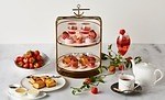 ウェスティンホテル横浜「煌めきのストロベリーアフタヌーンティー」苺づくしのスイーツ＆セイボリー｜写真1