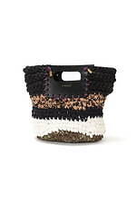 sacaiの23年クリスマスギフト、ポーターとのコラボバッグ＆“S”の文字入りジュエリー｜写真47