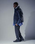 ナナミカとエディフィスのダウンジャケット、“ネイビーカラー”光電子ダウン×防水ゴアテックス素材で｜写真5