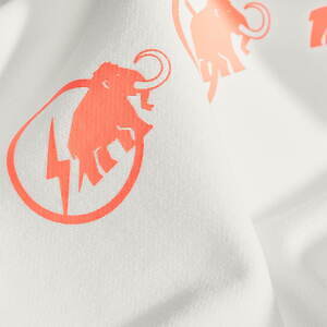 フラグメント デザイン×マムート、サンダーボルトロゴ＆マンモスのフーディーや雪山トランシーバー｜写真5