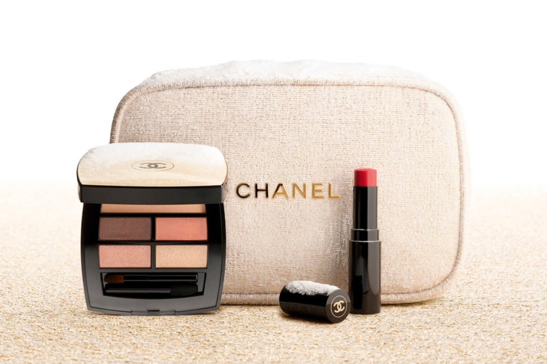 サンプルプレゼントCHANEL クリスマスコフレ2023 - メイク道具・化粧小物