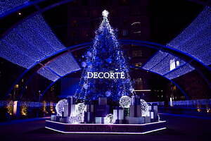 渋谷ミヤシタパークのクリスマスイルミネーション2023、“パープル”の光でライトアップ｜写真2