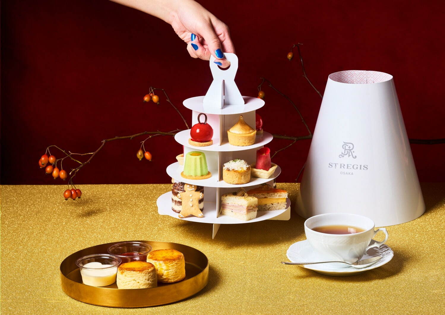 セント レジス ホテル 大阪の23年クリスマス、ジンジャーブレッドハウス型ケーキ＆焼き菓子など｜写真7