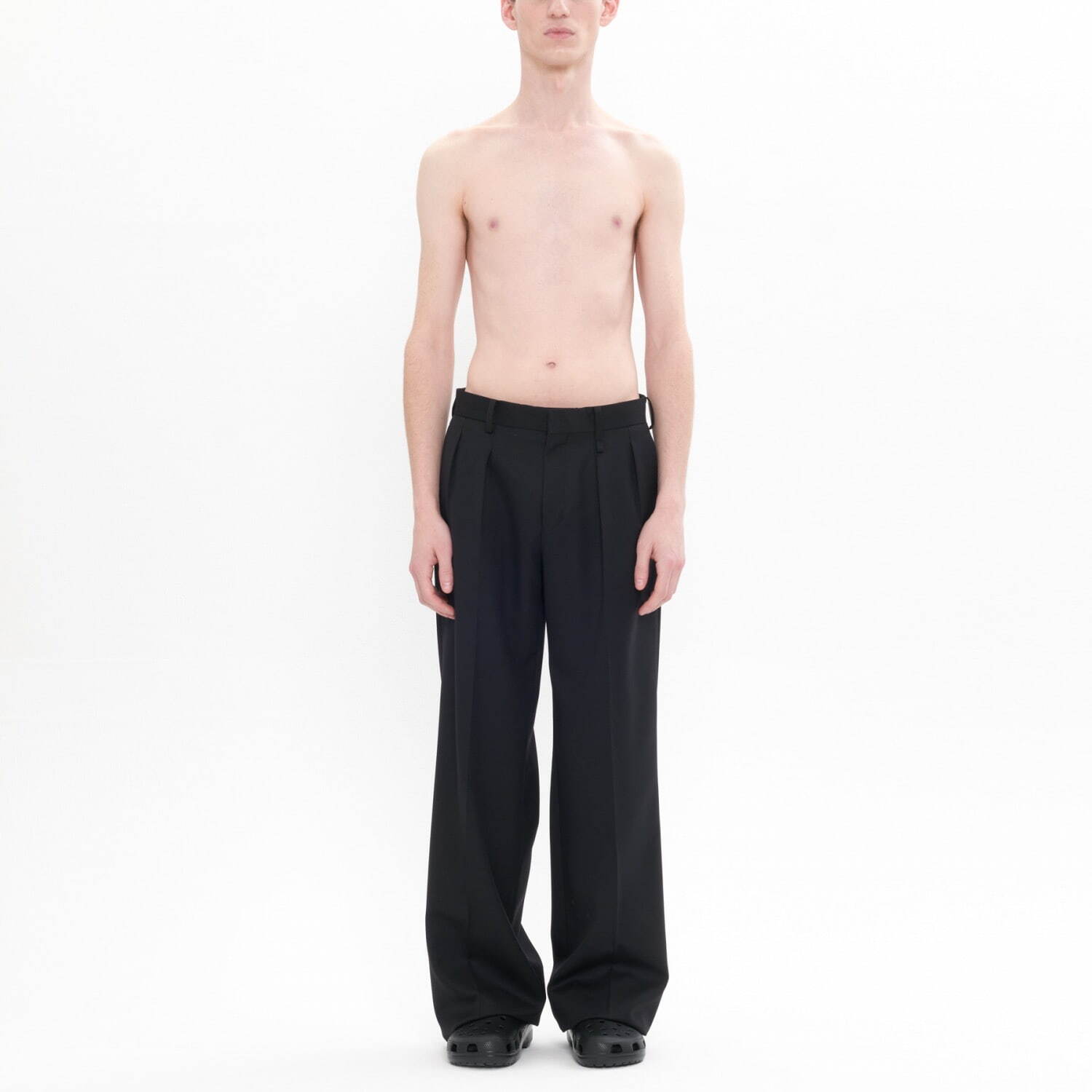 Black Gabardine Wool Loose Tailored Trousers 41,800円