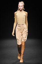 A.F.ヴァンデヴォースト(A.F.VANDEVORST)、2010-2011年秋冬コレクション｜写真1