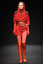 A.F.ヴァンデヴォースト(A.F.VANDEVORST)、2010-2011年秋冬コレクション｜写真23