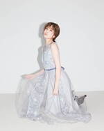 スナイデル23年クリスマス新作“雪の魔法”で煌めく刺繍ドレス＆エレガントな肌魅せニットなど｜写真1